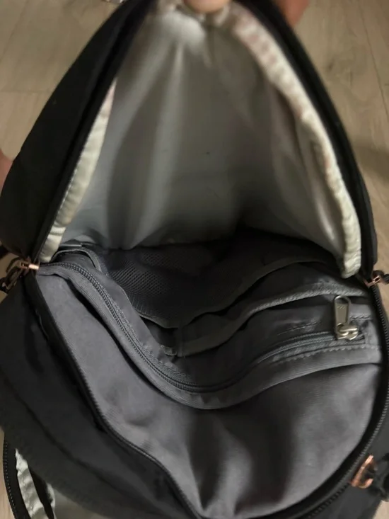 The North Face Black Borealis Backpack - Picture 2 of 5